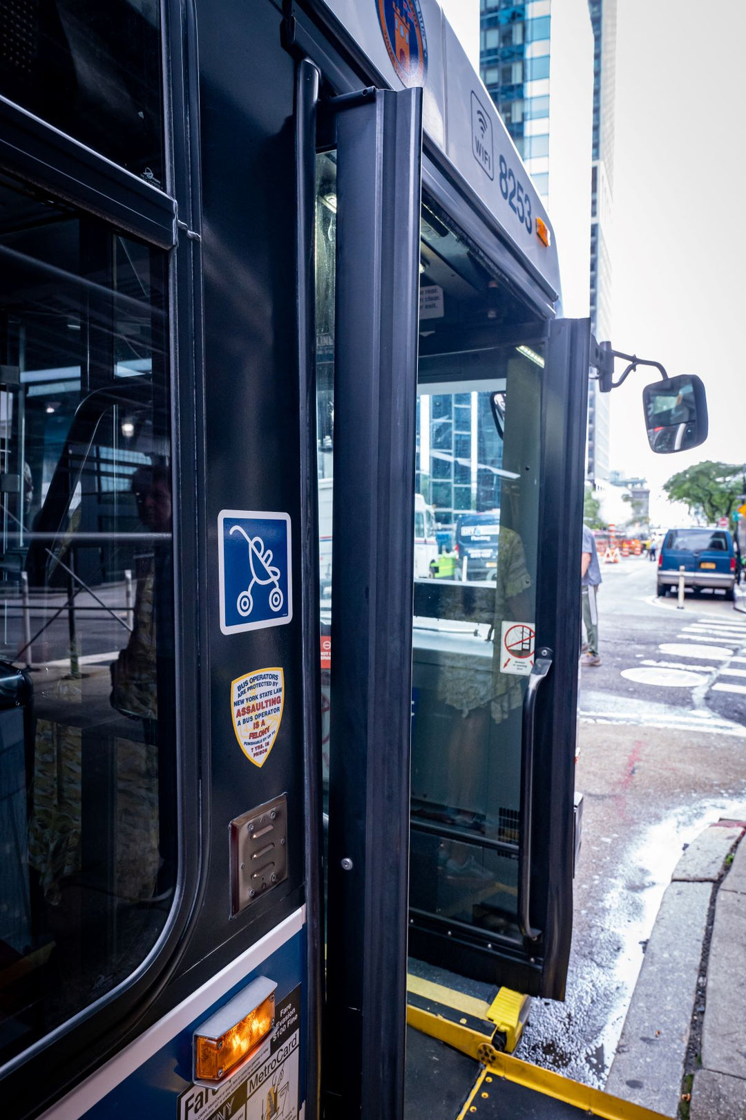 Stroller Spaces on NYC Buses! High-Five to the MTA!