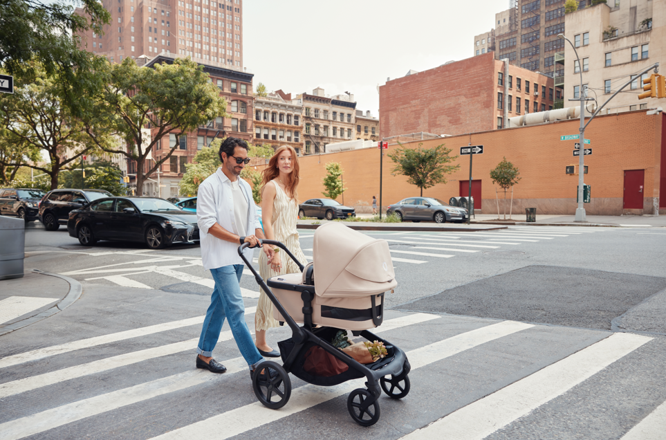 Parents strolling bugaboo kangaroo