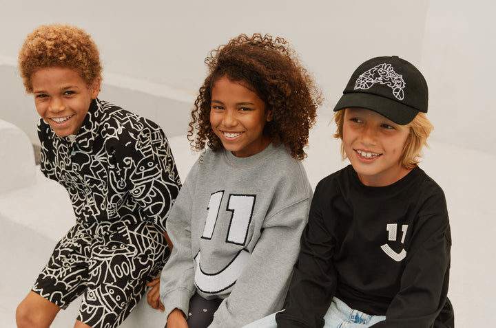 Net Doodle Dark Shorts by Molo