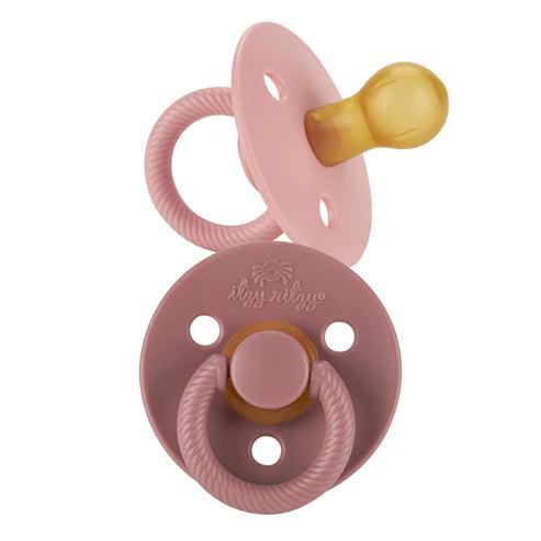 Itzy Soother Set by Itzy Ritzy 