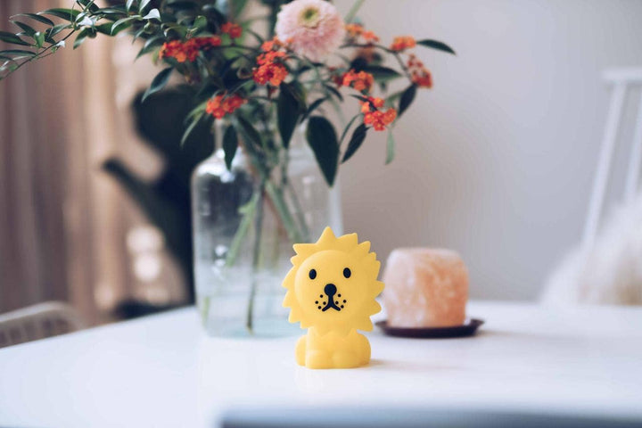 Babesta Lion Bundle of Light by Mr Maria