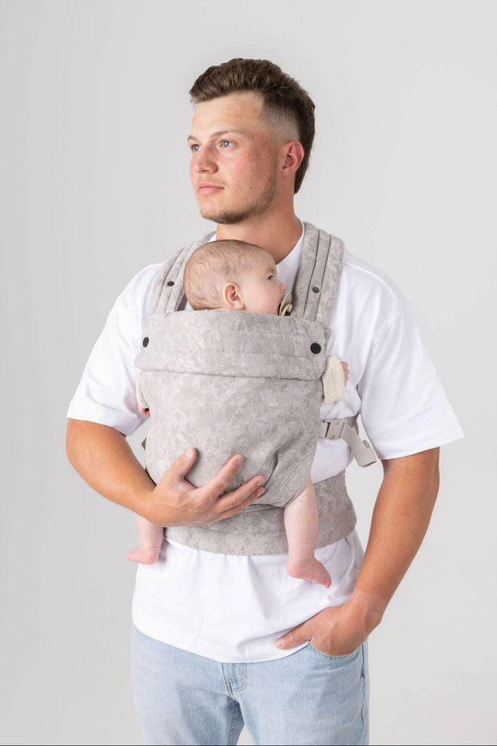 Babesta Monarch Baby Carrier Ashland Camo by Mabē 