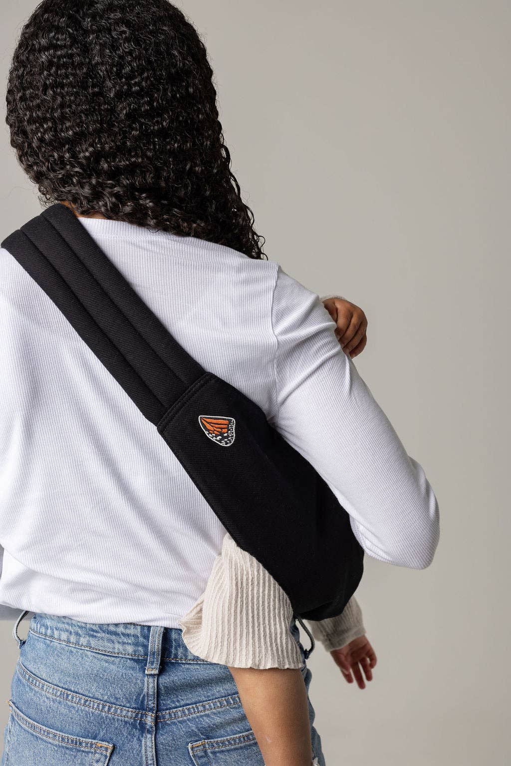 Babesta Monarch Toddler Sling Ebony by Mabe