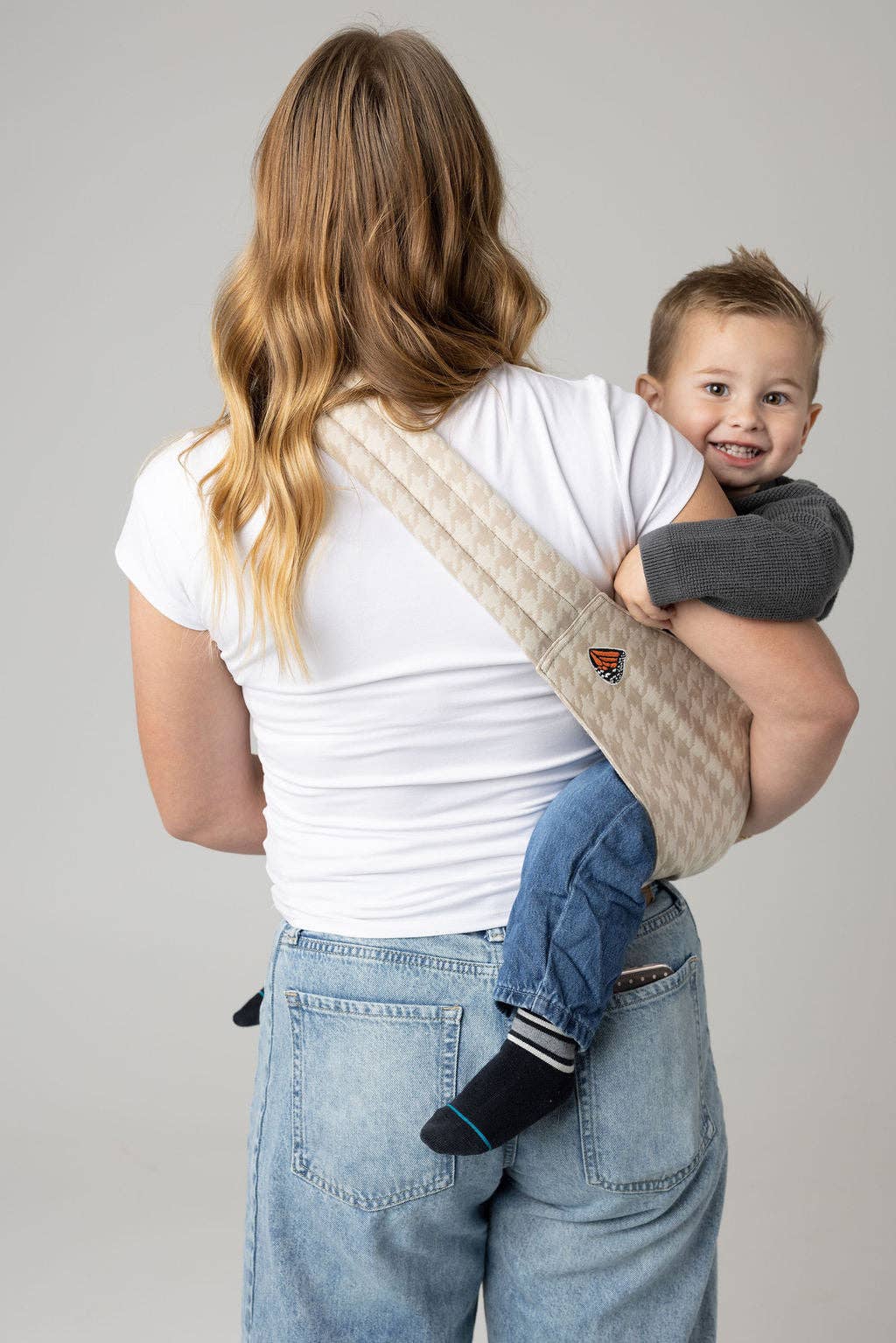 Babesta Monarch Toddler Sling Houndstooth by Mabe