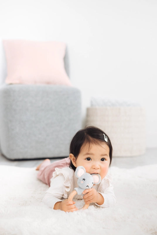Babesta Mouse Wooden Teether by Pearhead