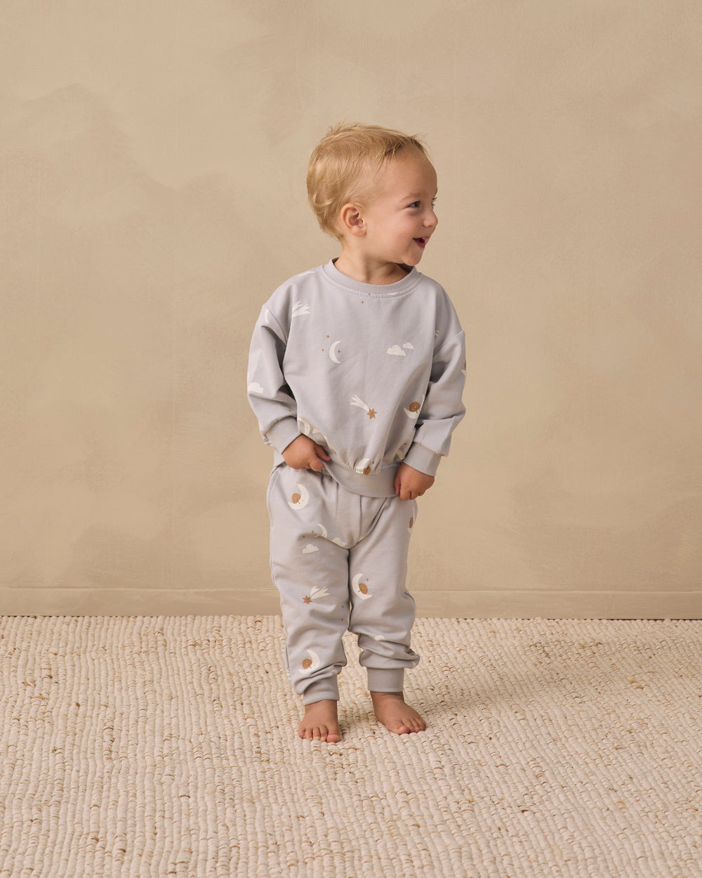 Babesta Relaxed Sweatpants Sky Friends by Quincy Mae