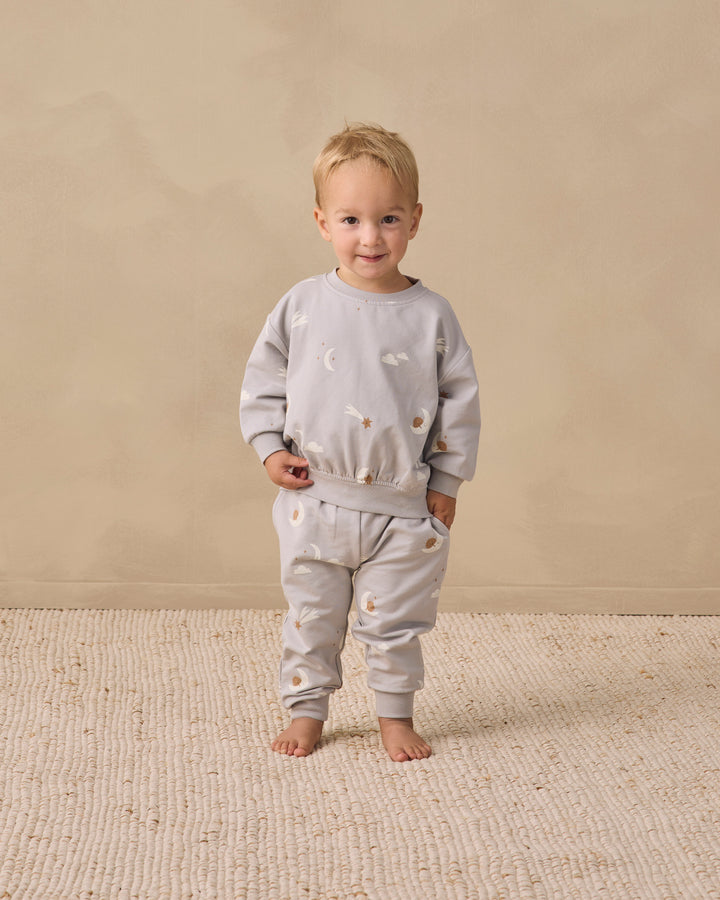 Babesta Relaxed Sweatpants Sky Friends by Quincy Mae