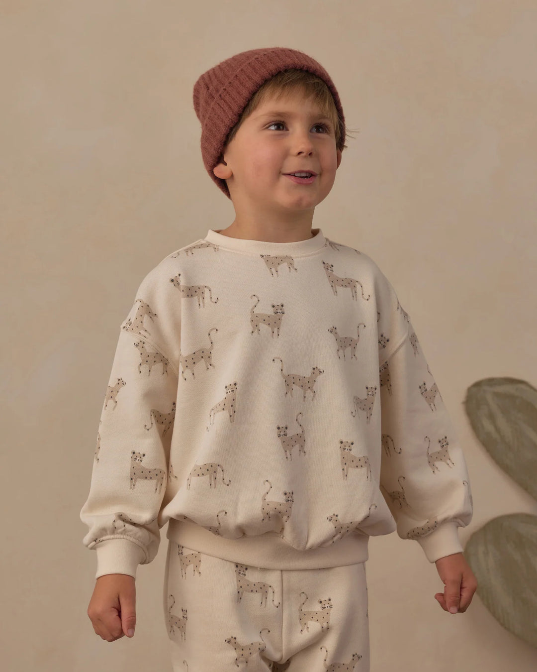 Babesta Relaxed Sweatshirt Leopards by Rylee + Cru