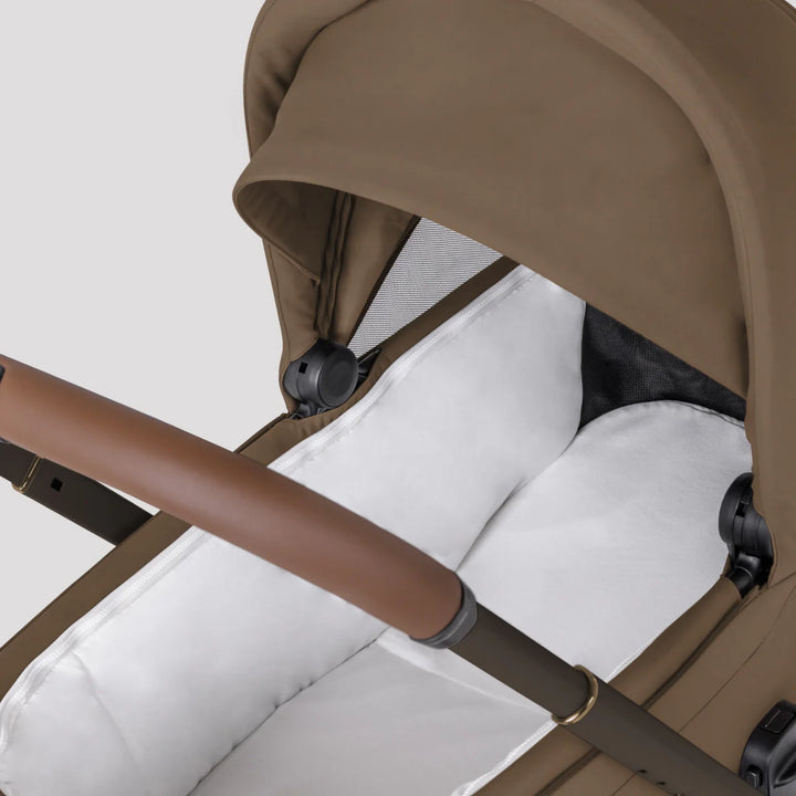 Babesta Silver Cross Breez Bassinet 