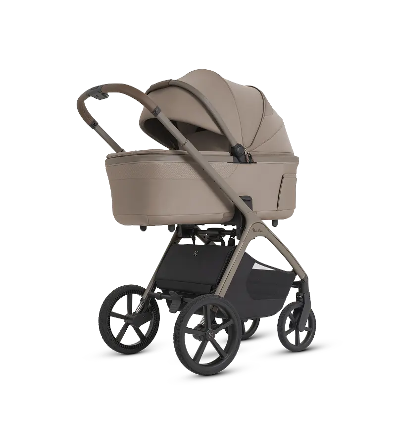 Babesta Silver Cross Cove 2 Compact Bassinet
