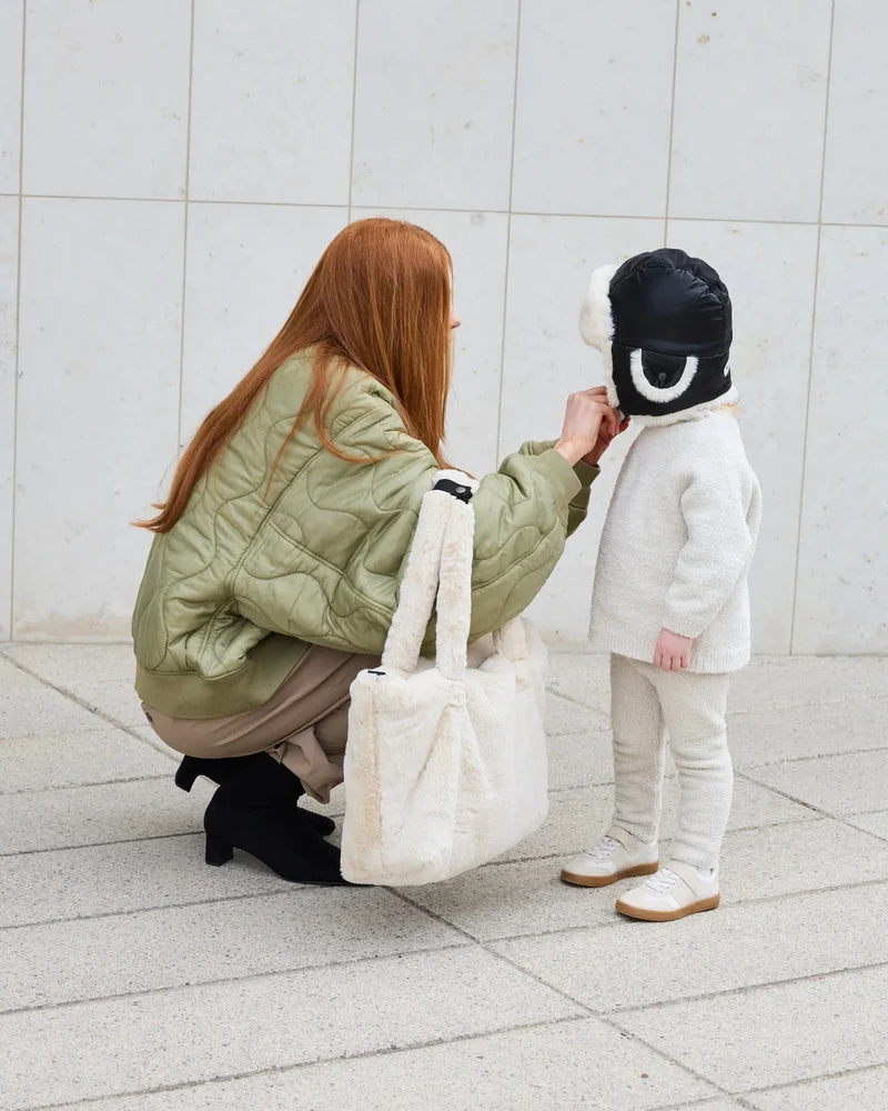 Babesta Ushuaia Tote Arctic Faux Fur by 7AM Enfant