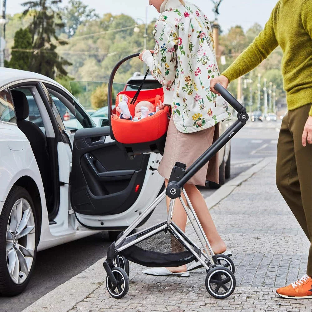 Cybex stroller life style image