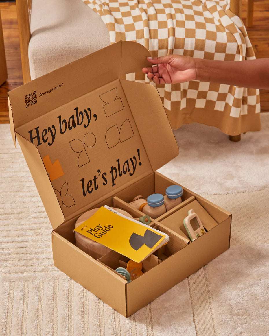 The Play Box: 13-15 Months by LOLA