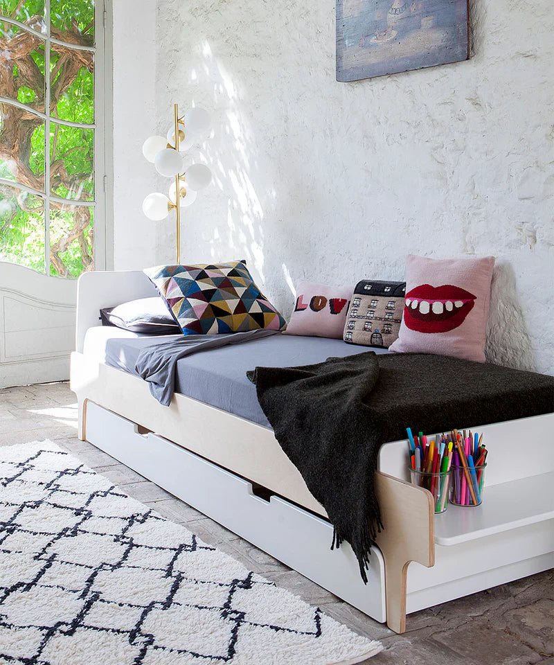 Floor Sample: River Twin Bed