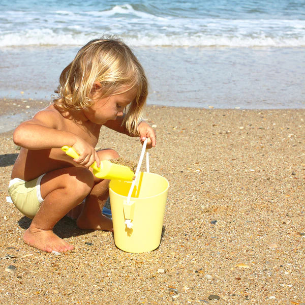 Silicone Bucket & Spade Set by SunnyLife