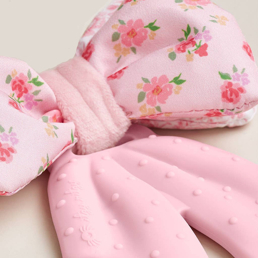 Sweetie Crinkle Teether by Itzy Ritzy