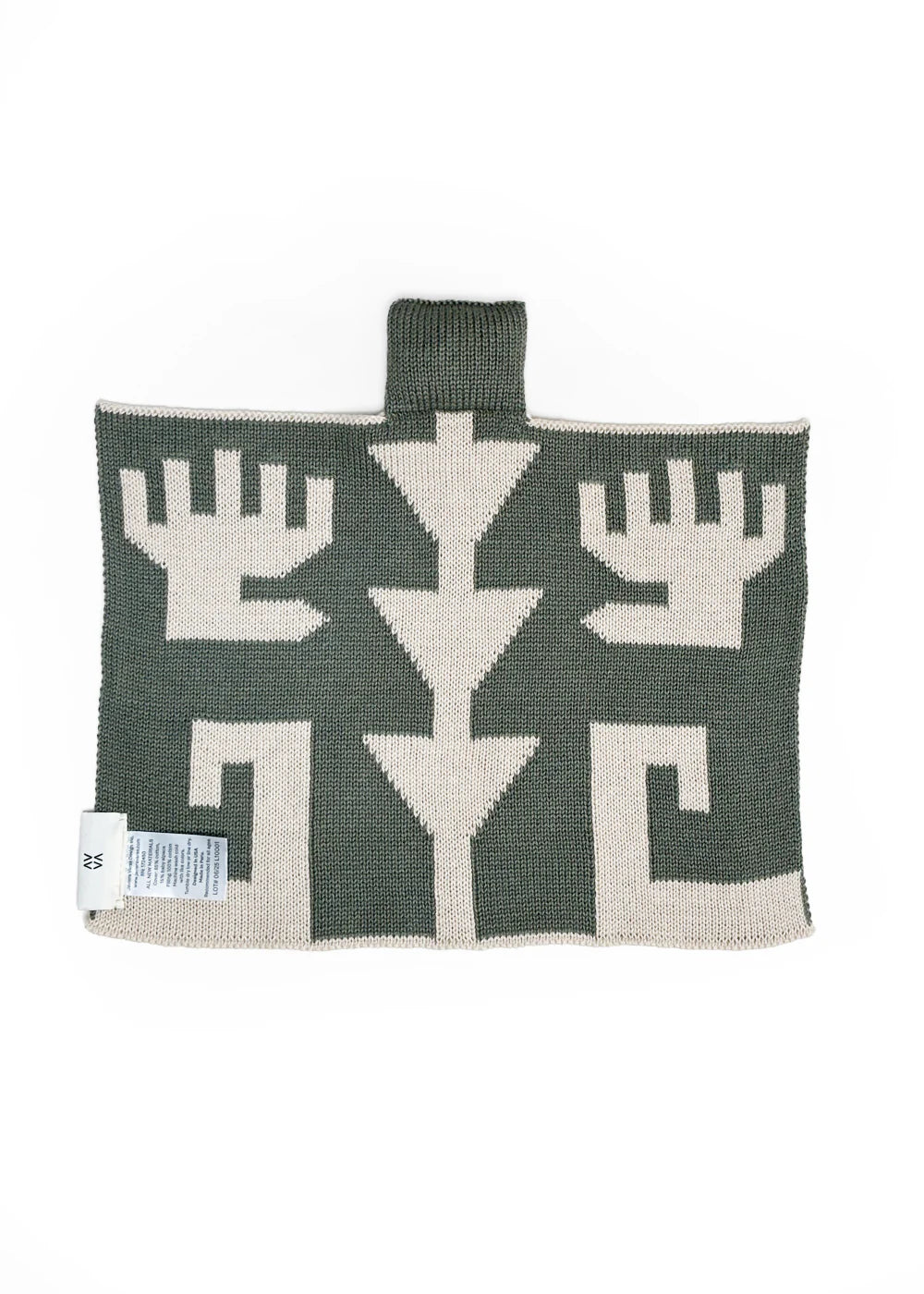  geometric pattern knitted lovey by Javiera Varas back