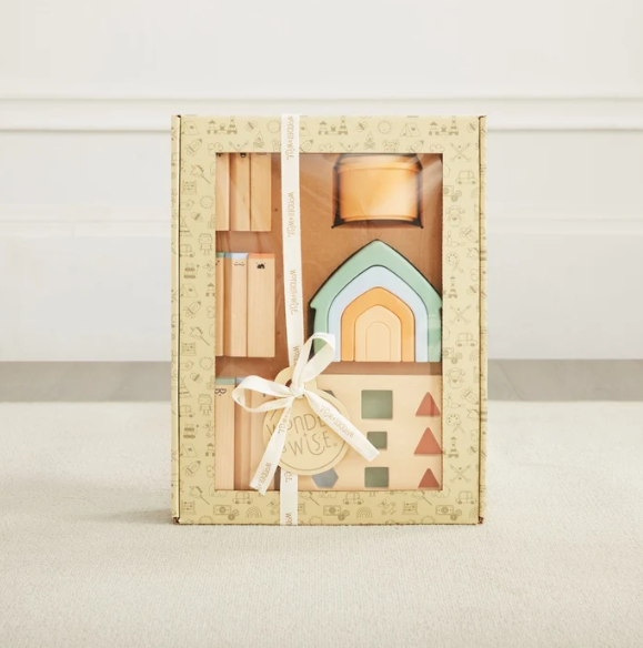 hello baby 9-12 gift set by wonder and wise