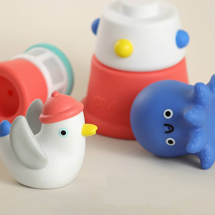 Itzy Stack & Squirt Bath + Water Toy