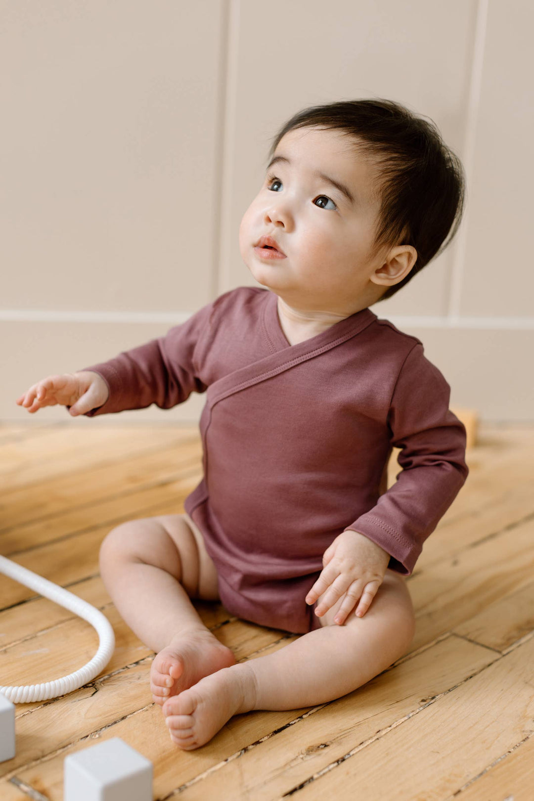 Organic Long Sleeve Kimono Bodysuit - Berry - Babesta