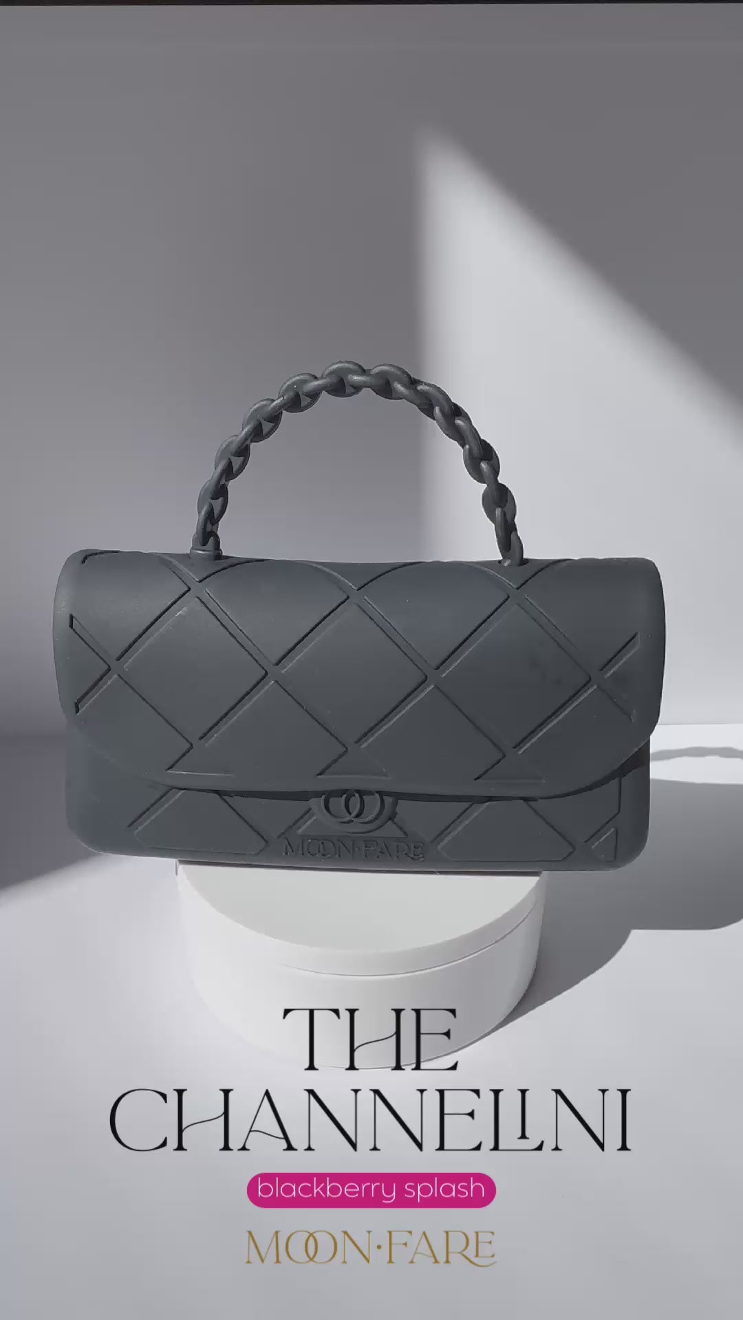 Picture of Channelini by Moonfare, a snack tote looking like a designer bag